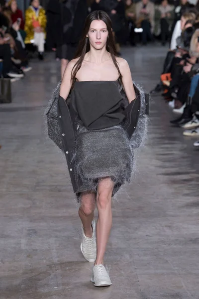 Look 20